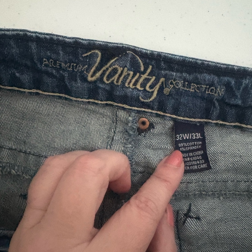 Vanity Premium Womens 32x33” embroidered Bootcut Jeans Low Rise GUC‎ 540 - Picture 9 of 9